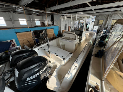 2014 27' Boston Whaler 270 Dauntless