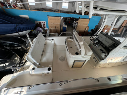 2014 27' Boston Whaler 270 Dauntless