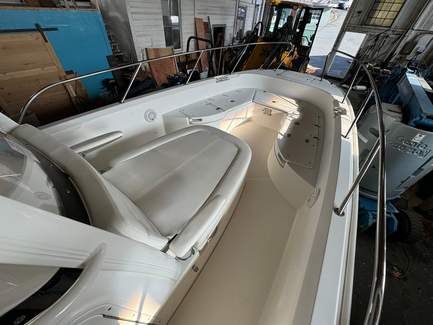 2014 27' Boston Whaler 270 Dauntless
