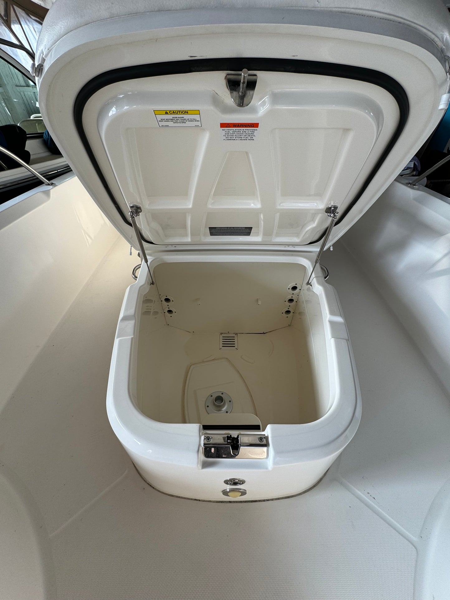 2014 27' Boston Whaler 270 Dauntless