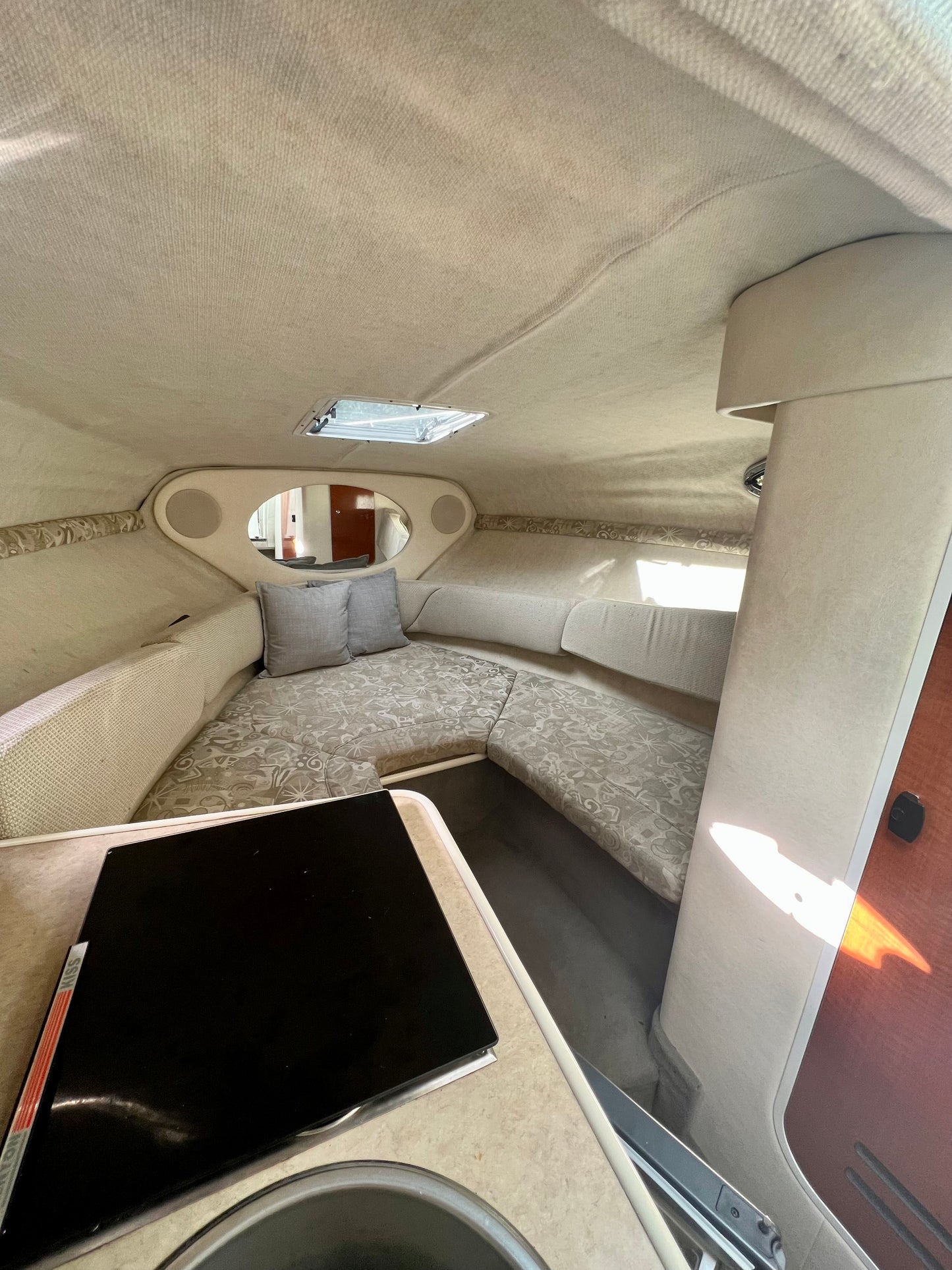 2004 24’ Sea Ray Sundancer