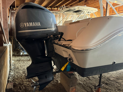 2017 24' Edgewater 248CX Crossover