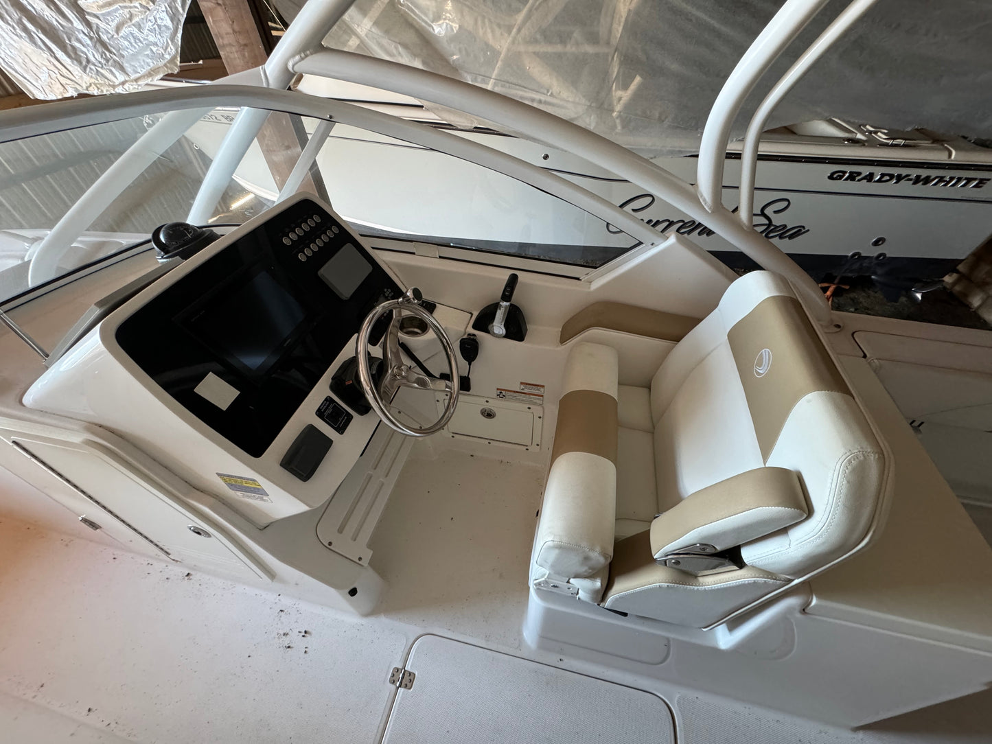 2017 24' Edgewater 248CX Crossover