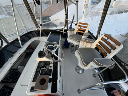 1990 32’ Luhrs Tournament 320