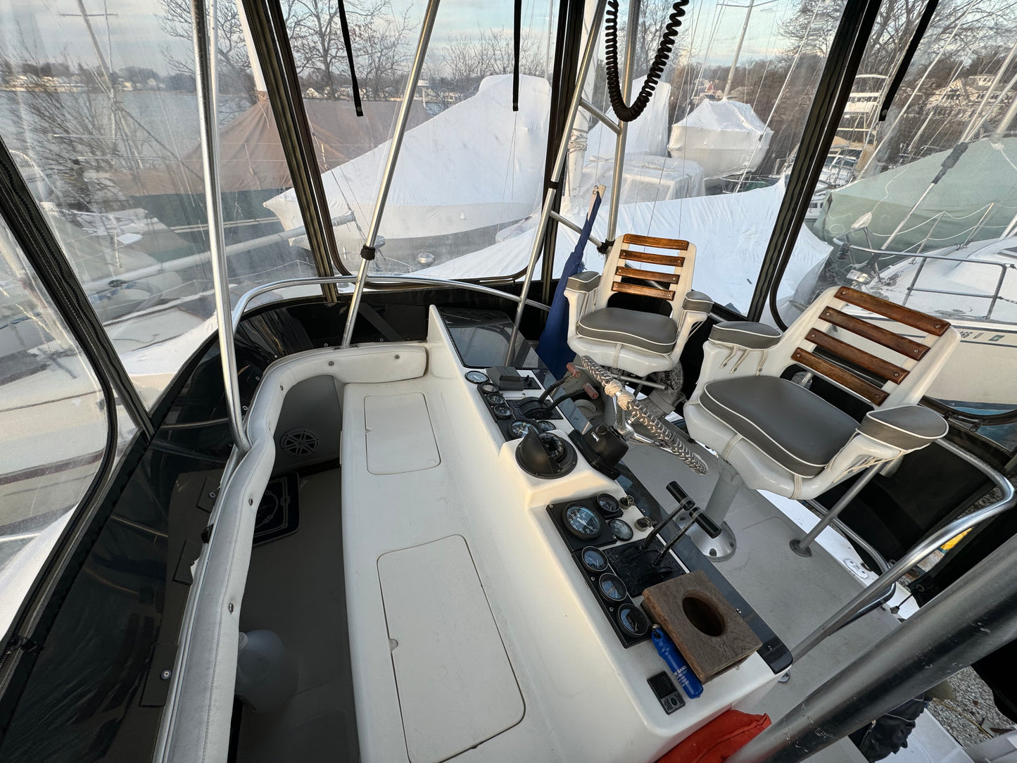 1990 32’ Luhrs Tournament 320