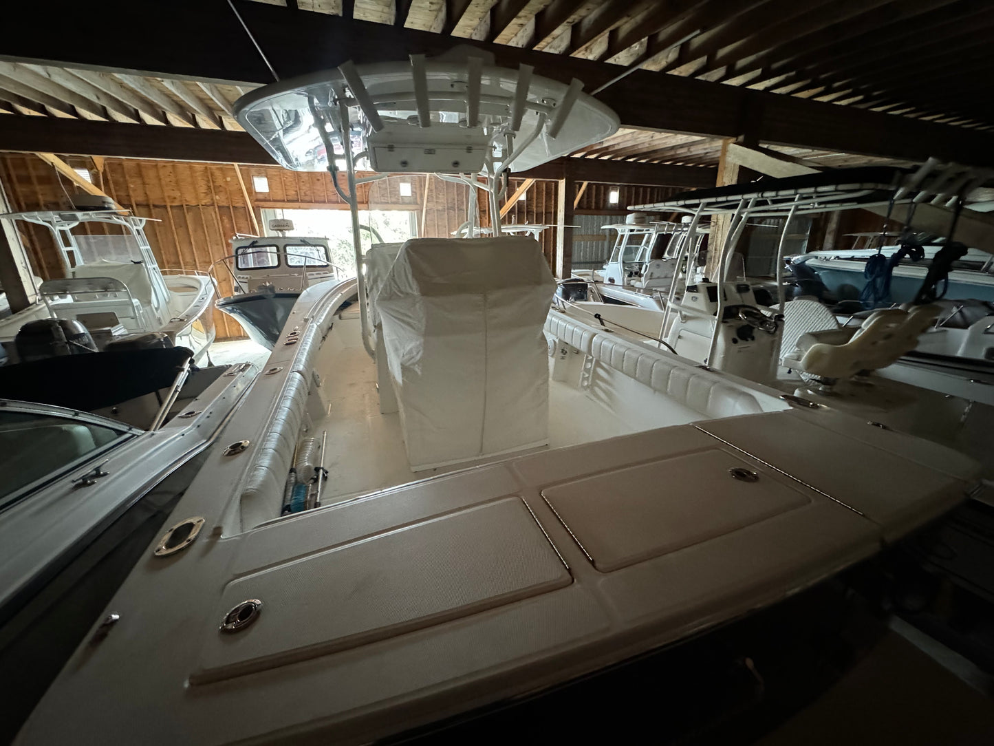 2014 28’ Regulator