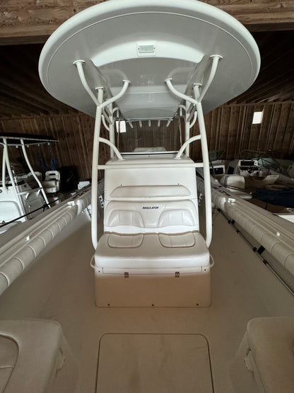 2014 28’ Regulator