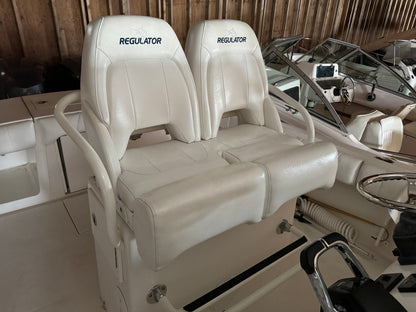 2014 28’ Regulator