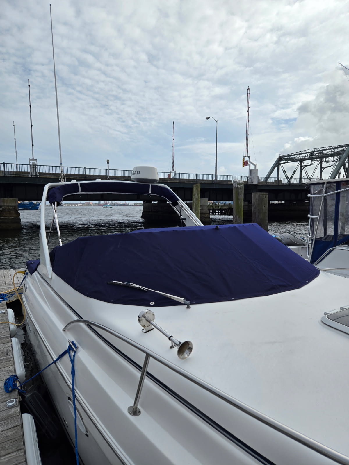 2006 27’ Rinker